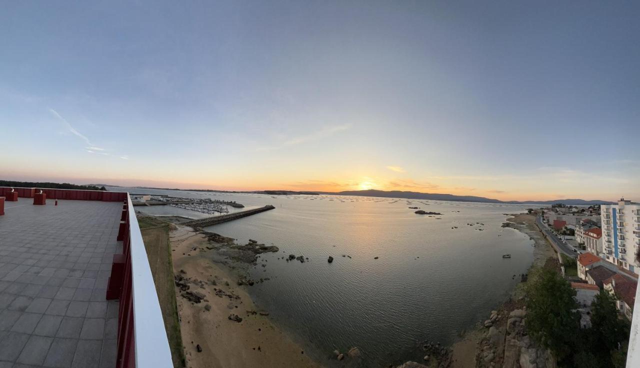 Apartamento Arousa Mar ビラノーバ・デ・アロウサ エクステリア 写真